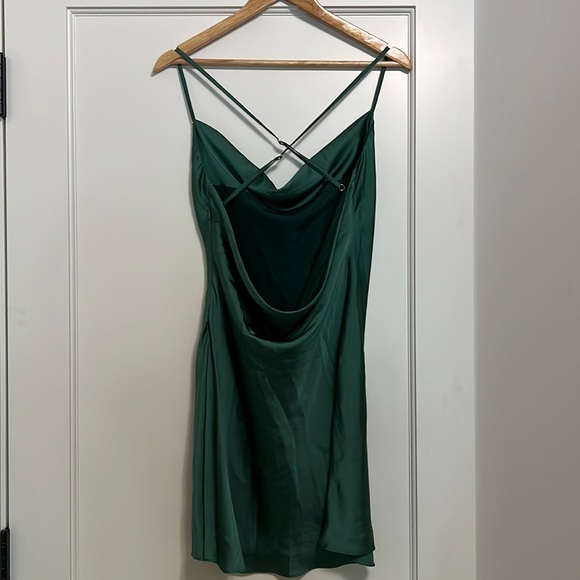 NWT Lovers and Friends green slip dress in size medium. Purchased from Revolve. - Picture 2 of 4